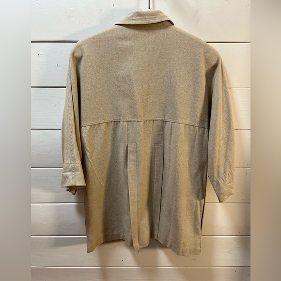 BRECKENRIDGE – Beige Button-Up Shirt (Size 10) - Picture 5 of 7